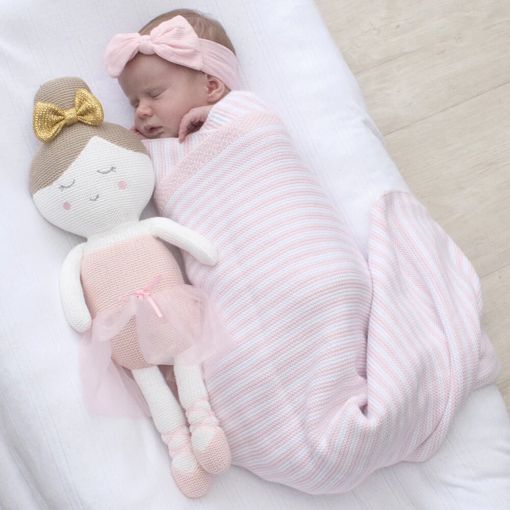 5 Uses of Baby Blankets to Help Your Baby Sleep Comfortably
