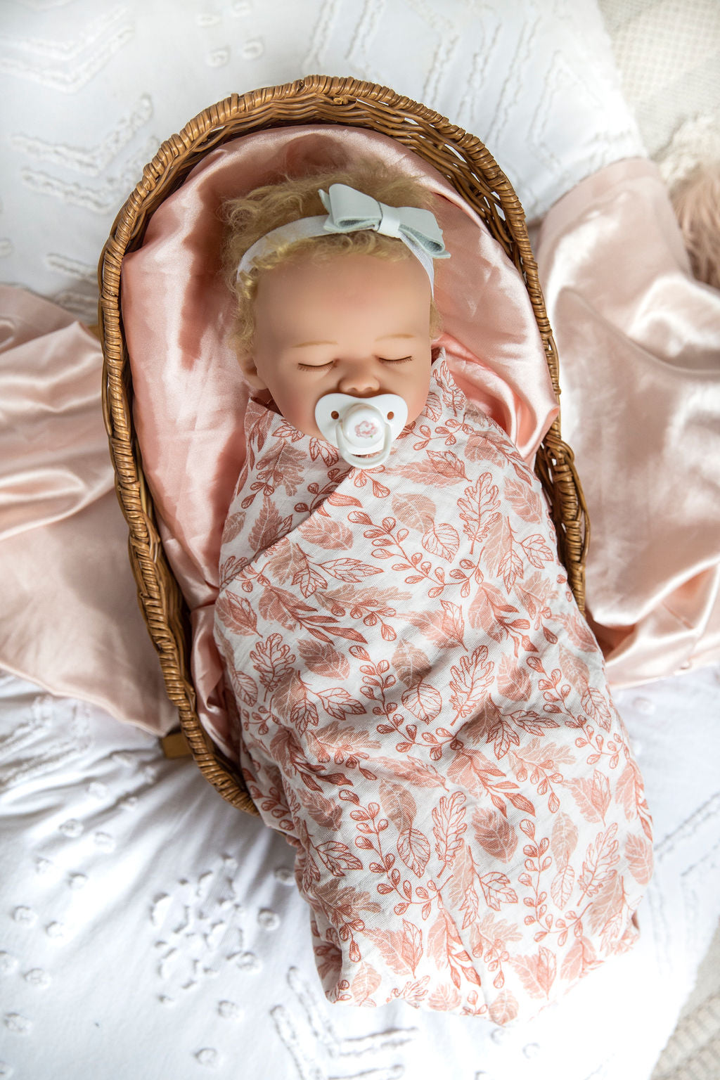 Pink Babe Luxe Muslin Swaddle LUXE ORGANIC MUSLIN SWADDLE